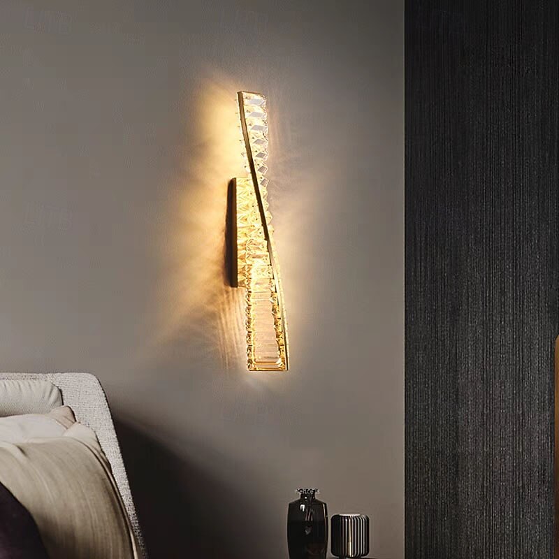 LED Indoor Wall Lights Luxury Creative Ceystal Wall Lamp Modern Nordic Style Living Room TV Backdrop Lamp Simple Minimalist Bedroom Bedside Lamp 110-240V