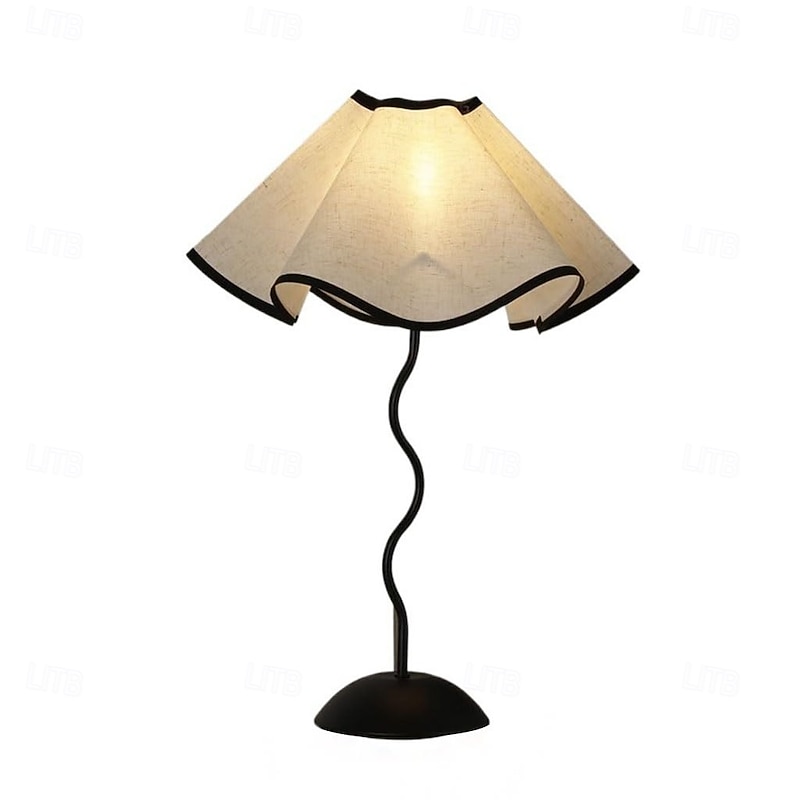 Table lamp Metal Table Lamp Bedside Lamp Creative Fabric Petal Bedroom Atmosphere Night Light Office Study Eye Protection LED Lamp desklamp4