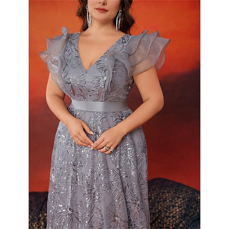 A-Line Plus Size Dresses Elegant Curve Dress Formal Wedding Floor Length Sleeveless V Neck Lace with Sequin2