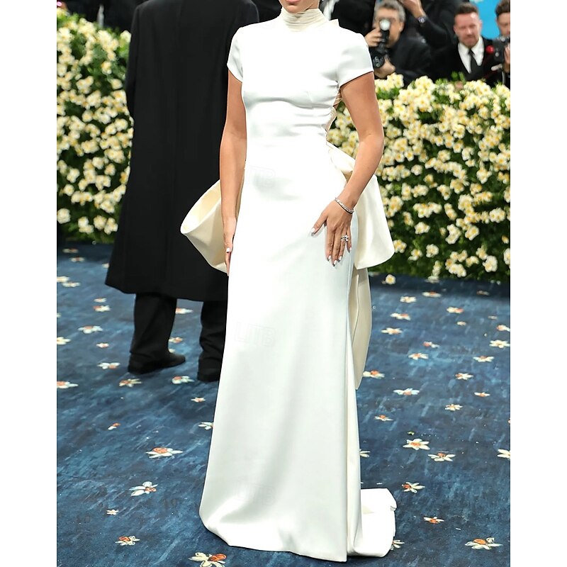 White Mermaid / Trumpet Evening Gown Gala Dress Formal Hollow Out Back Wedding Sweep / Brush Train Short Sleeve Mock Neck Satin with Bow(s) Pleats3