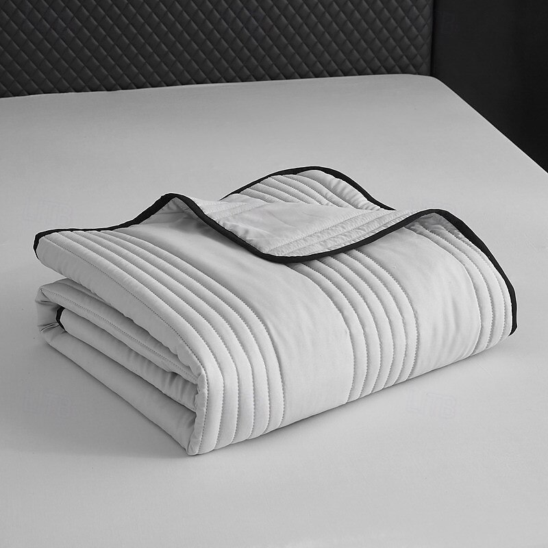 Cooling Blankets for Hot Sleepers Summer Blanket Queen Size, Cold Lightweight Gift for Night Sweats, Ice Cooled Breathable Comforter for Bed2