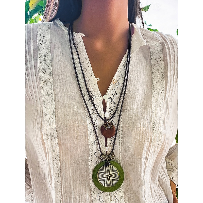 Women's Boho Layered Wood Pendant Necklace – Handmade Natural Alloy Beads, Ethnic Spiral Design, Lightweight Statement Jewelry for Casual Outfits, Summer Parties & Beach Vacations