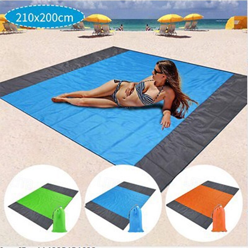 Camping Pocket Picnic Mat, Portable Mini Waterproof Nylon Blanket, Moisture-Proof Checkered Beach Mat for Travel, Hiking, Outdoor Use
