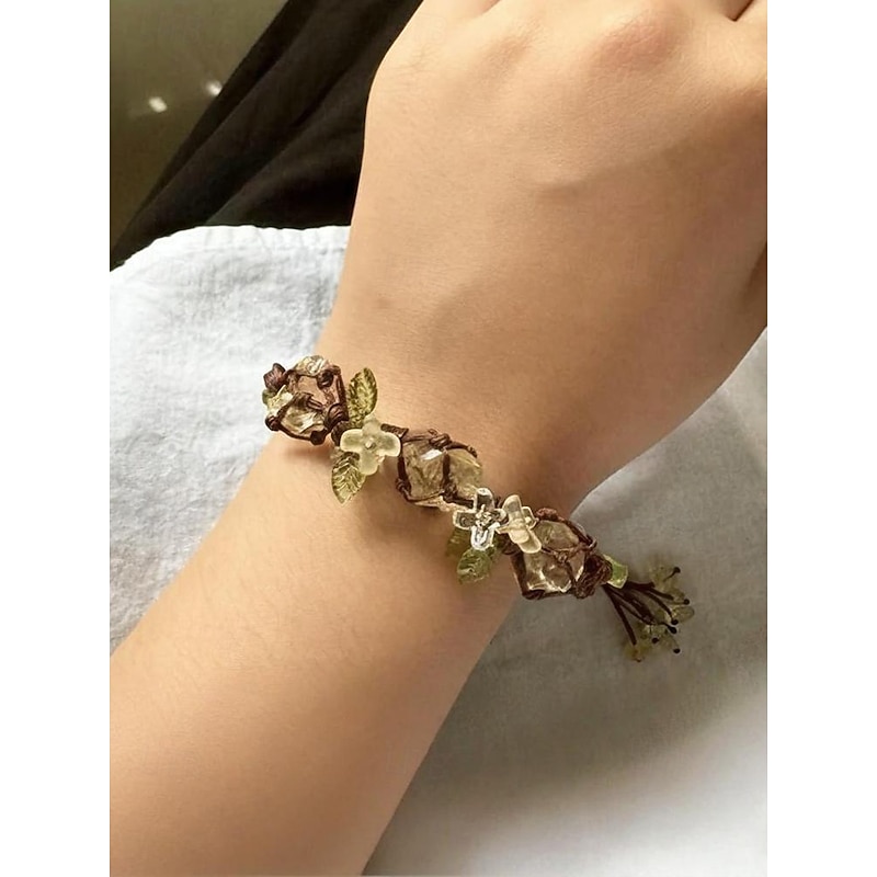 Women's Handmade Floral Gemstone Bracelet – Natural Crystal Beads, Adjustable Boho Style, Ideal for Casual Wear, Gifts and Nature-Inspired Outfits2