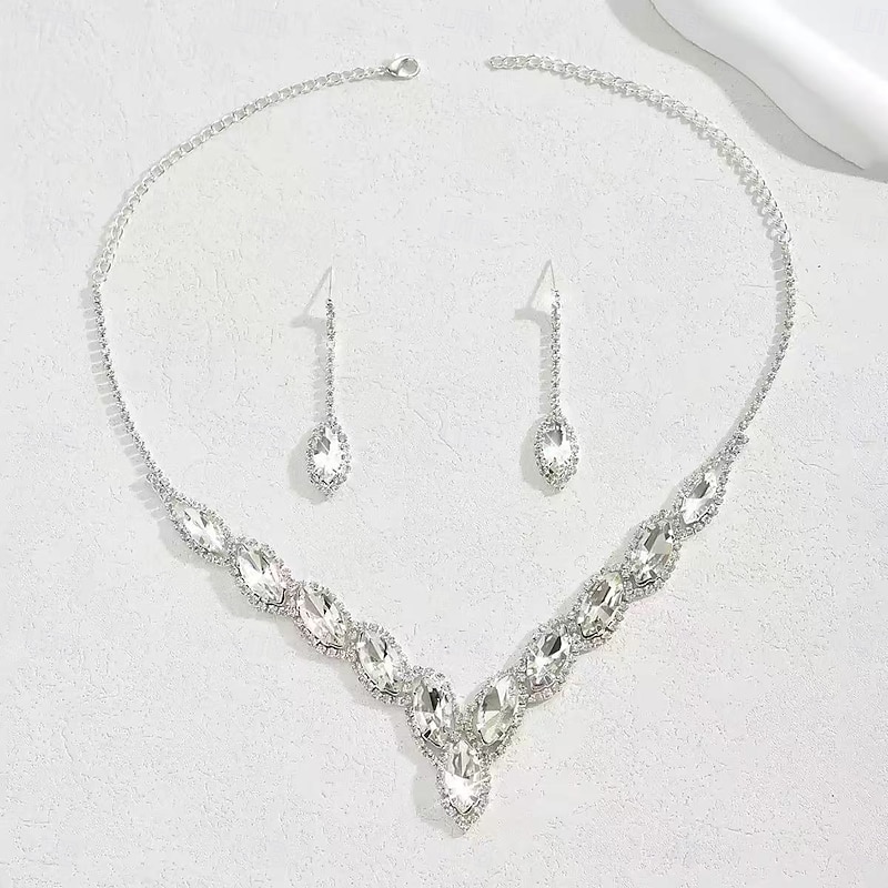 Bridal Jewelry Sets One-piece Suit Alloy Earrings Necklace Women's Stylish Cute Jewelry Set For Party Evening Wear2