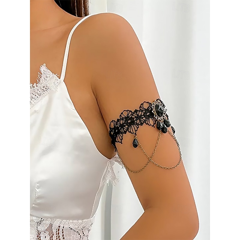 Women's Gothic Lace Arm Bracelet with Black Gem Pendant and Chains, Vintage Steampunk Style Arm Cuff for Halloween Costume Party or Cosplay Accessories4