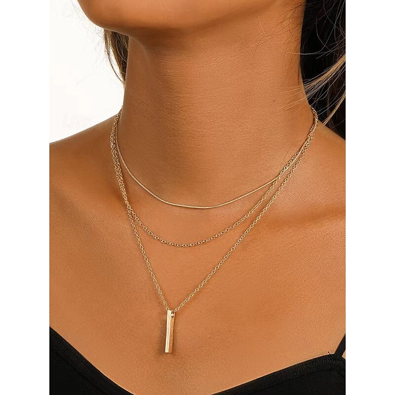 Women's Layered Gold Bar Pendant Necklace, Minimalist Multi-Strand Chain Jewelry for Casual, Office and Date Night Wear2