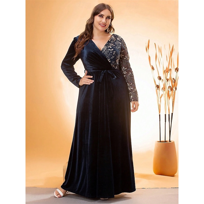 A-Line Evening Gown Elegant Dress Formal Wedding Floor Length Long Sleeve V Neck Velvet with Strappy