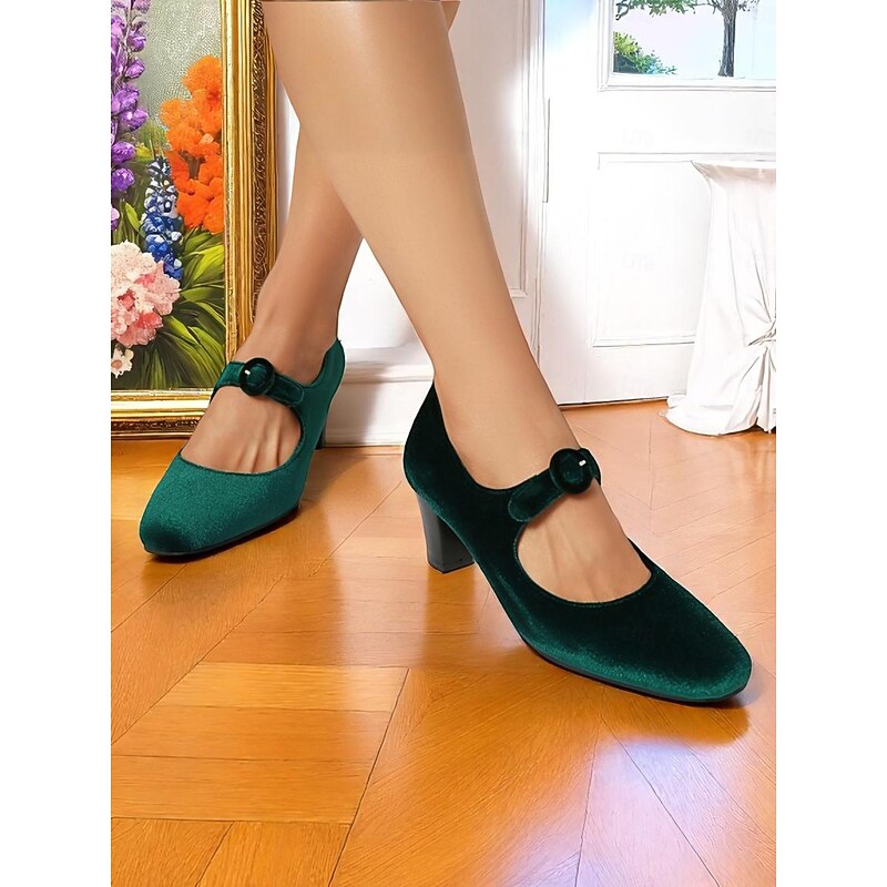 Women's Green Velvet Mary Jane Pumps with Round Buckle – 1920s Vintage Style Mid Heels for Parties, Weddings, and Retro Outfits3
