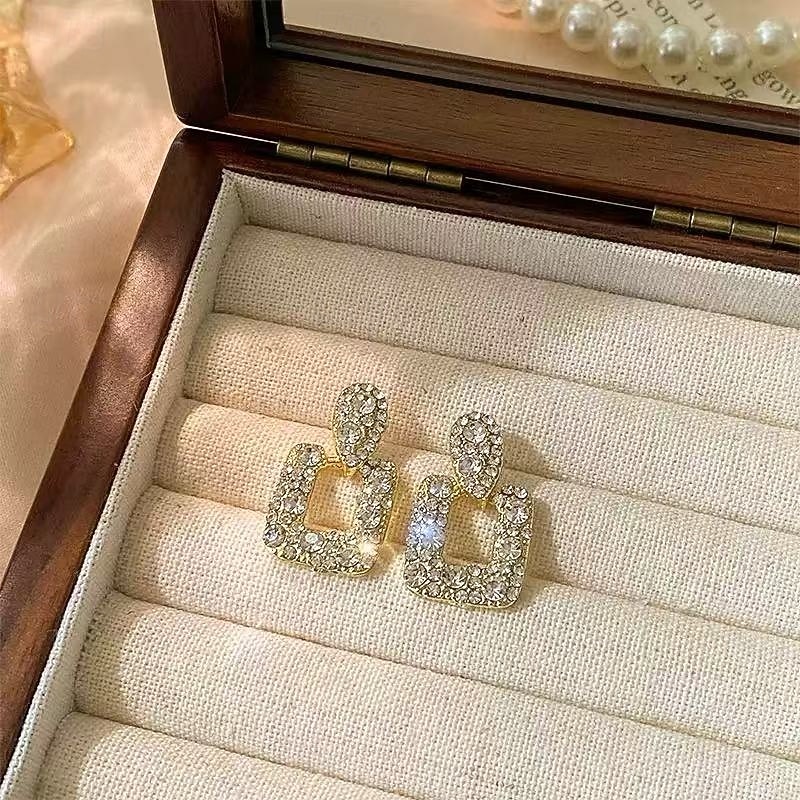 Women's Stud Earrings Drop Earrings Fancy Joy Stylish Earrings Jewelry Gold For Party3