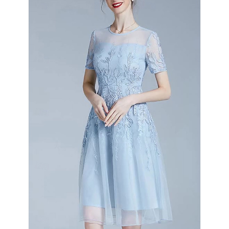 A-Line Dress Mother of the Bride Dress Elegant Crew Neck Knee Length Tulle Short Sleeve with Pleats Embroidery