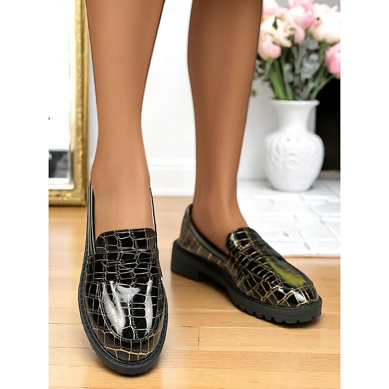 Women's Black Crocodile Print Loafers - Stylish Slip-On Design with Durable Sole, Perfect for Casual and Commuter Wear