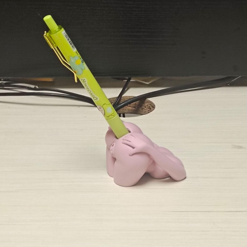 Desktop living room decoration small gift sexy butt prank pen holder anal pen holder fun gift2
