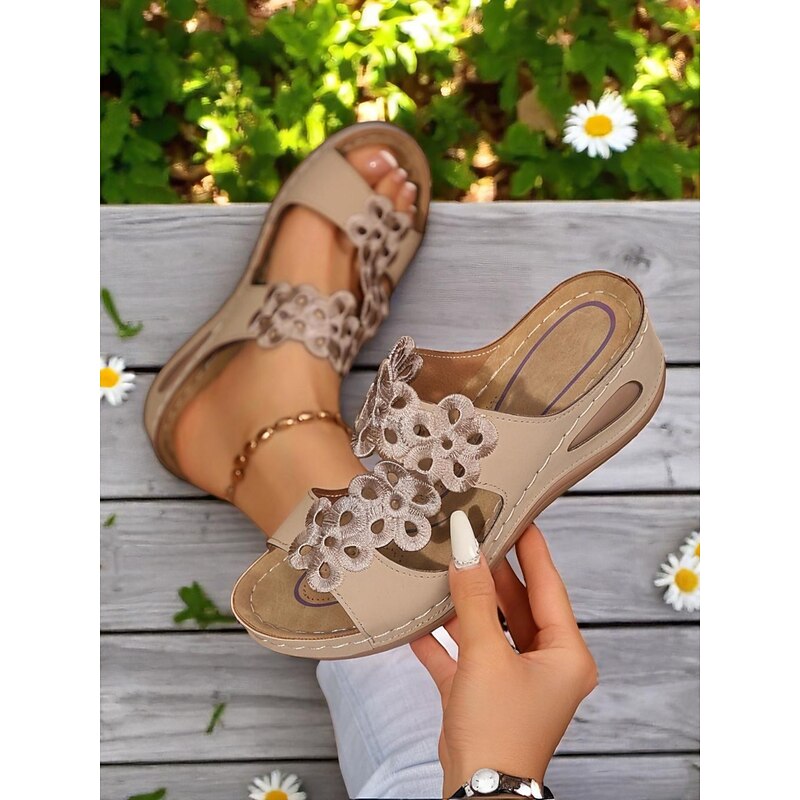 Women's Sandals with Flower Embellishment, Comfortable Slip-On Shoes for Casual Outings, Park Walks and Beach Days4
