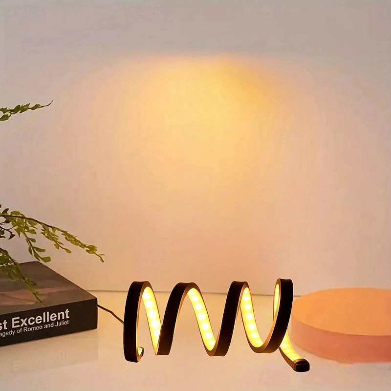 Table Lamp Modern Minimalist Bedside Table Lamp Creative Hop Horse-shaped Dimmable Bedroom Living Room Bedside Desk Lamp LED Black Dedside Lamp2