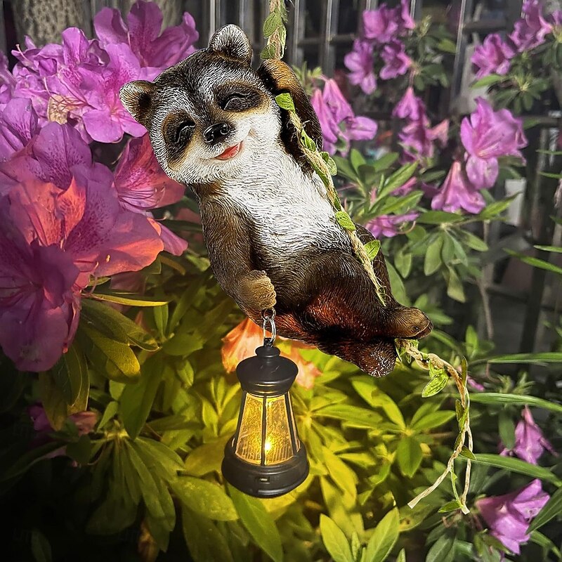 1 Pc Climbing Raccoon Statue with LED Solar Waterproof Light, Garden Terrace Balcony Hanging Decorative Light, Cute Animal Landscape Light