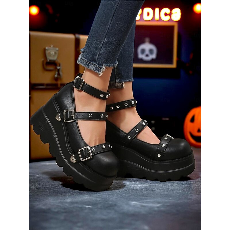 Women's 1980s Black Platform Mary Jane Shoes with Buckles and Heart Studs – Gothic Punk Lolita Style for Halloween, Cosplay and Night Out4