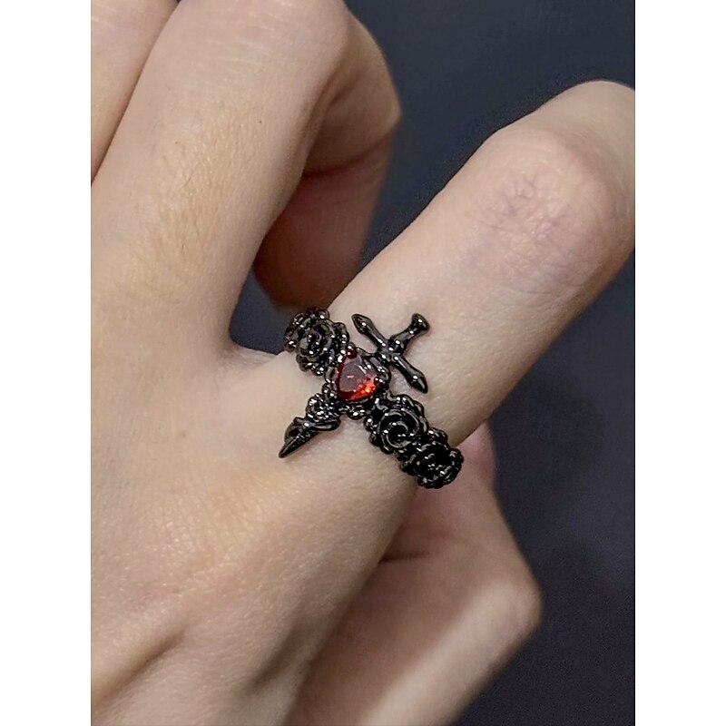 Women's Gothic Vintage Black Rose Rings Set – Adjustable Alloy Heart Rings with Red Gemstone for Halloween Party, Cosplay & Alternative Fashion3