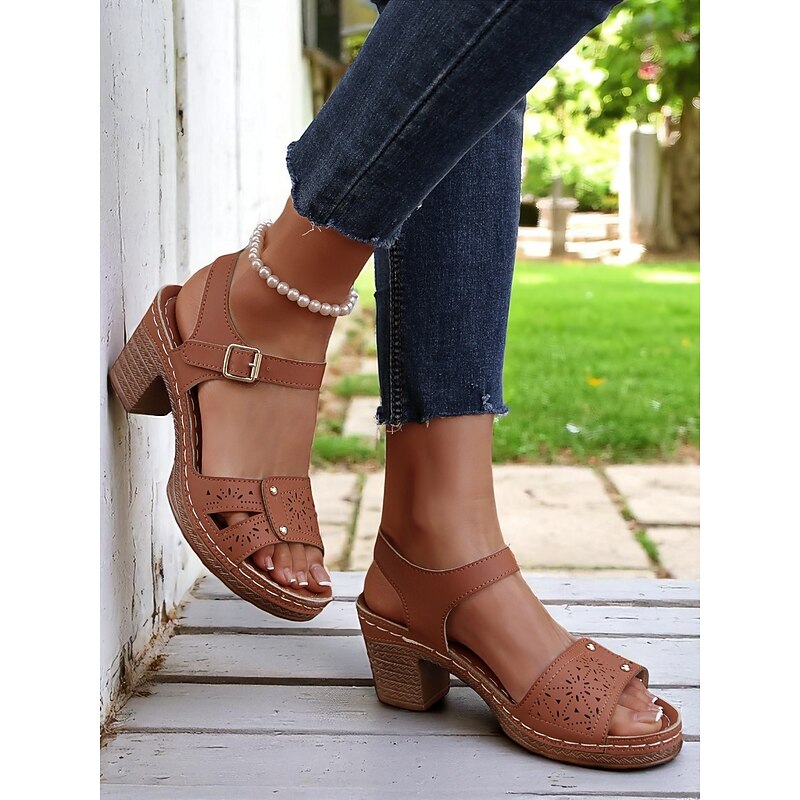 Women's Hollow-Out Buckled Heeled Sandals – Breathable Retro Summer Footwear for Garden Date, Workwear and Countryside Getaways3