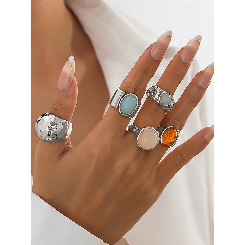Women's Gold Vintage Gemstone Ring Set - Multi-piece set of statement chunky rings with hammered texture and colorful resin gemstones, Suitable for office,, Vintage fashion, Party and daily style4