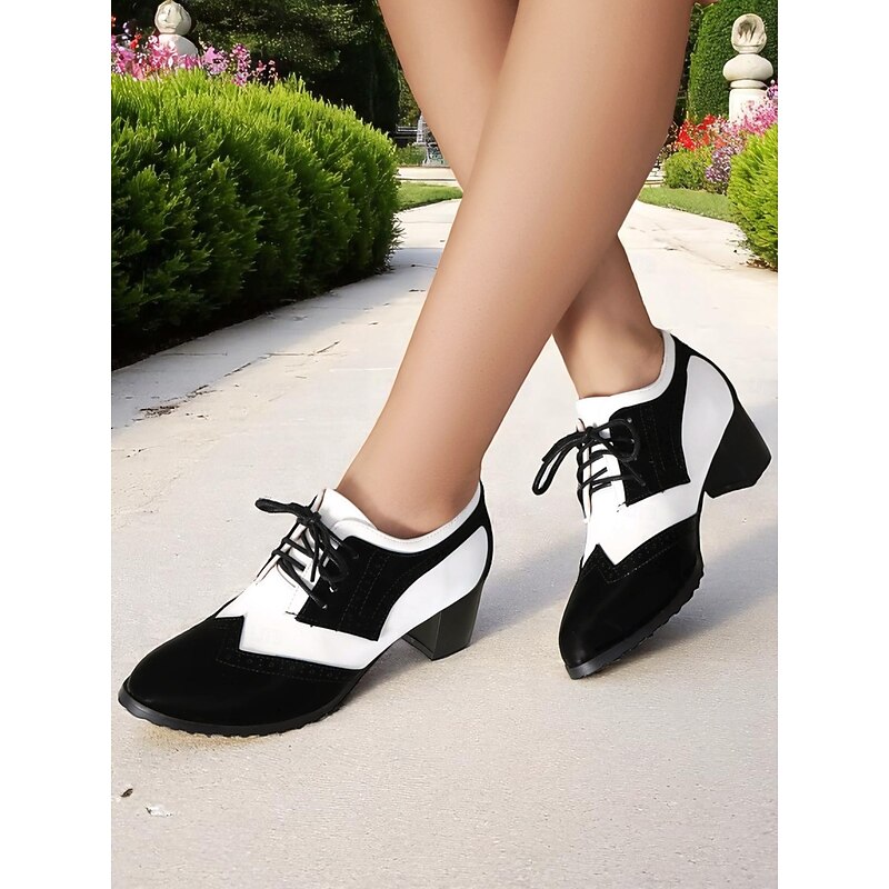 Women's Two-Tone Black and White Oxford Heels with Brogue Detailing – 1950s Vintage Lace-Up Dress Shoes for Daily Wear, Spring Outfits, and Retro-Inspired Looks3