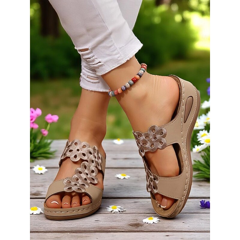 Women's Sandals with Flower Embellishment, Comfortable Slip-On Shoes for Casual Outings, Park Walks and Beach Days2