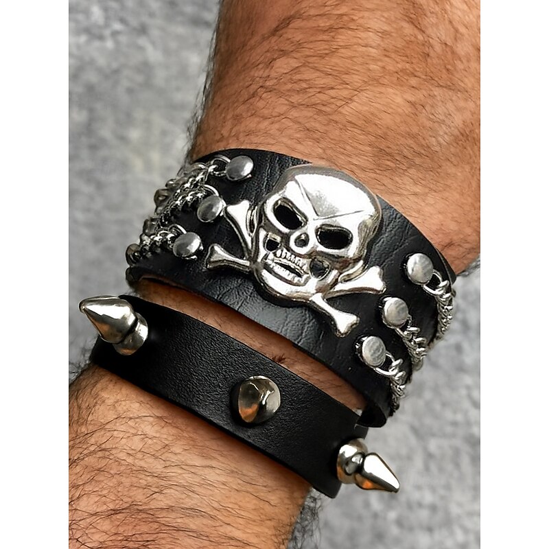 Men's Gothic Skull and Spiked Leather Bracelets – Vintage Punk Style, Halloween Party Accessory, Adjustable, Suitable for Cosplay and Everyday Wear2