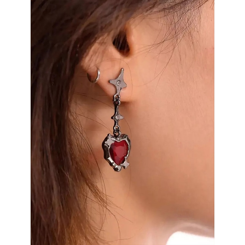 Women's Gothic Heart Drop Earrings – Vintage Barbed Red Crystal Studs for Halloween Parties, Cosplay & Retro Occasions3