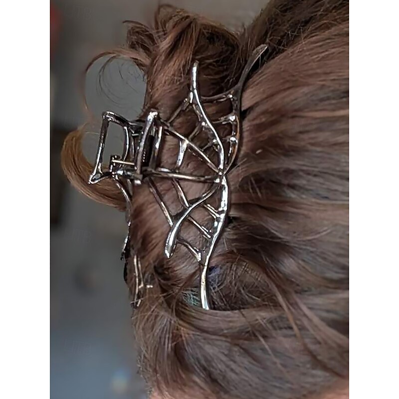 Women's Halloween Spider Hair Claw Clip – Alloy Gothic Hair Accessory with Creepy Spider Design for Costume Parties, Cosplay and Festive Occasions2