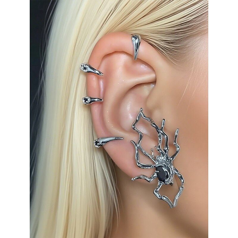 Women's Halloween Spider Ear Cuff Earrings – Gothic Punk Alloy Wrap Design with Black Gem Details, Statement Costume Jewelry for Party, Cosplay and Spooky Night Out