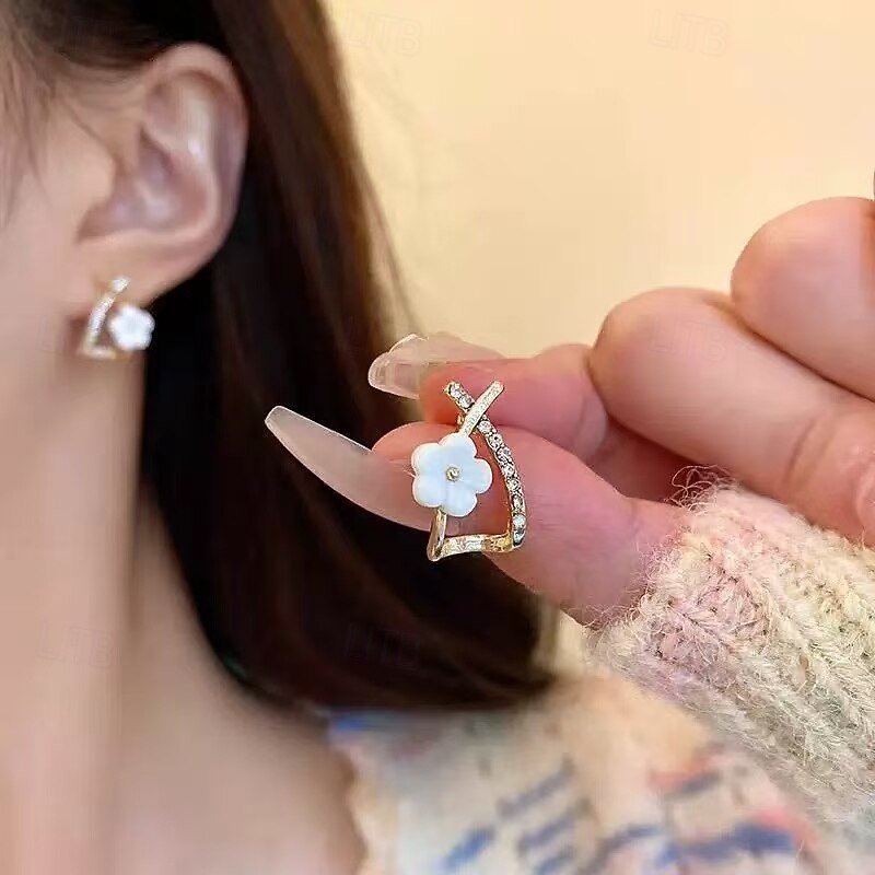 Women's Stud Earrings Tropical Joy Flower Shape Tropical Earrings Jewelry Gold For Party