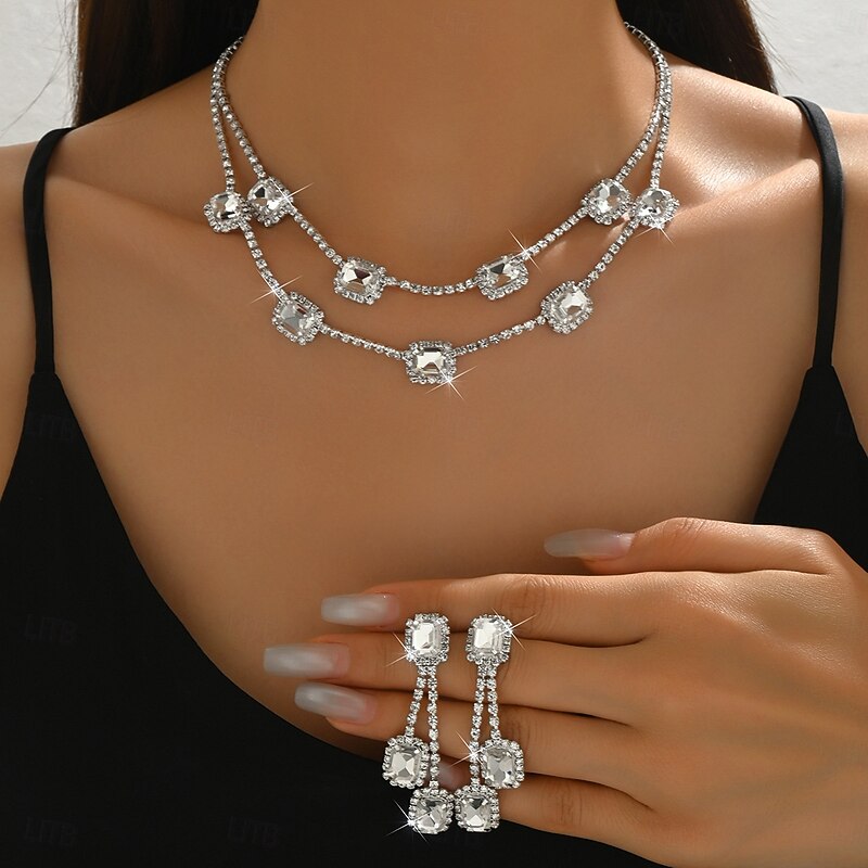 Bridal Jewelry Sets Two-piece Suit Zircon Imitation Diamond 1 Necklace Earrings Women's Vintage Personalized Classic Lovely Geometrical Love Precious Geometric Jewelry Set For Wedding Birthday Gift