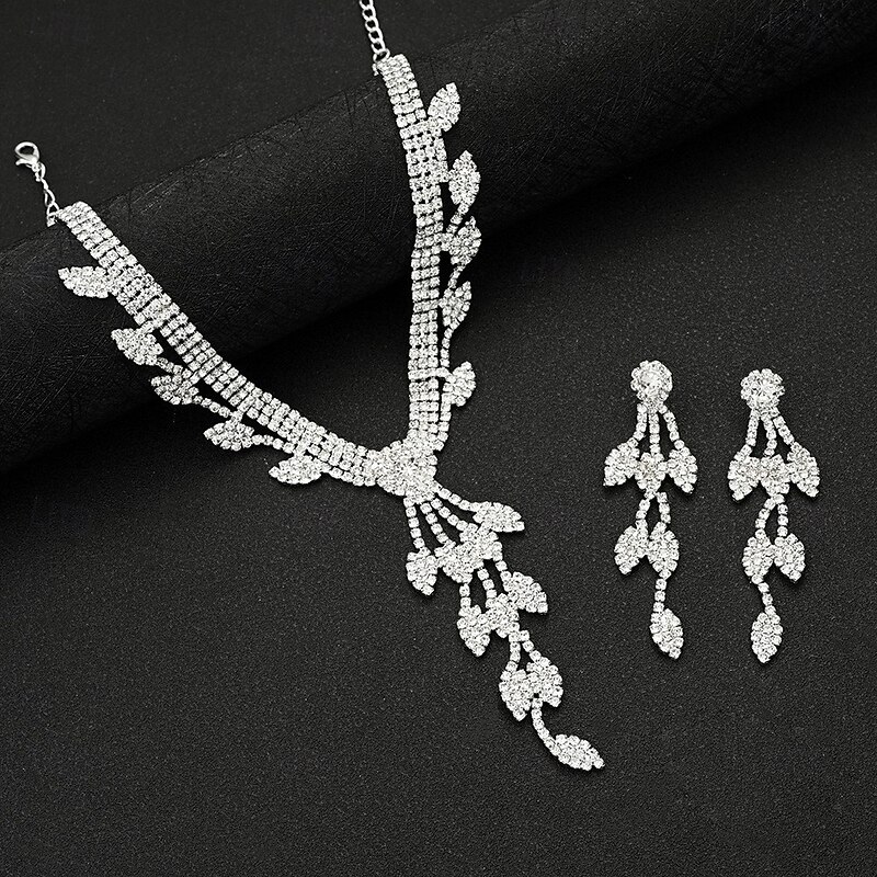 Bridal Jewelry Sets Two-piece Suit Imitation Diamond 1 Necklace Earrings Women's Luxury Classic Korean Lovely Tassel Fringe Leaf Love irregular Jewelry Set For Wedding Gift Casual4