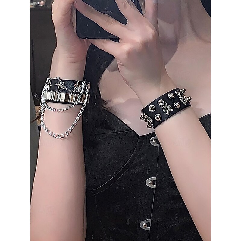 Unisex Halloween Punk Skull Studded Faux Leather Bracelet with Chains – Adjustable Gothic Wristband for Costume Party, Cosplay and Rock Concerts3