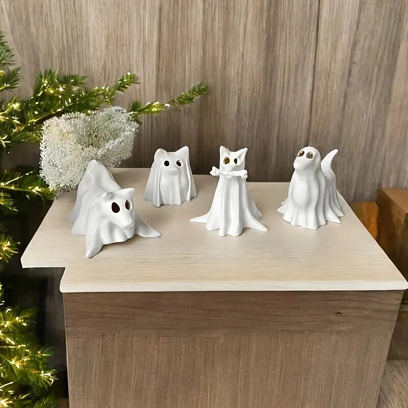 Cute Spooky White Resin Figurine Resin Ghostly Appearance Halloween Props for Indoor/Outdoor Garden Tabletop Decor4