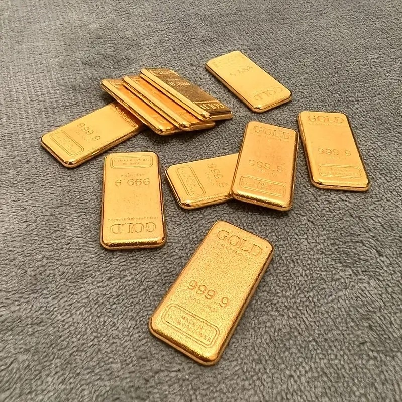 10pcs Gold Bar Replica Ornaments, Solid Metal Mini Gold Ingots for Home Decor, Wealth Symbol Decorations, Ideal Gift for New Year, Christmas, Valentine's Day & Party Favors3