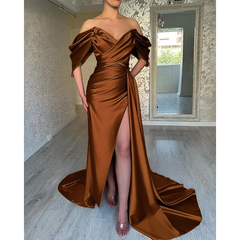 Mermaid / Trumpet Evening Gown Elegant Dress Formal Wedding Court Train Flowy Dress Sleeveless Sweetheart Satin with Pleats Ruched Slit