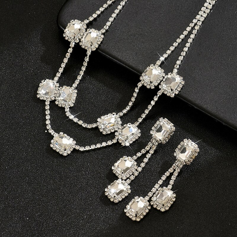 Bridal Jewelry Sets Two-piece Suit Zircon Imitation Diamond 1 Necklace Earrings Women's Vintage Personalized Classic Lovely Geometrical Love Precious Geometric Jewelry Set For Wedding Birthday Gift3