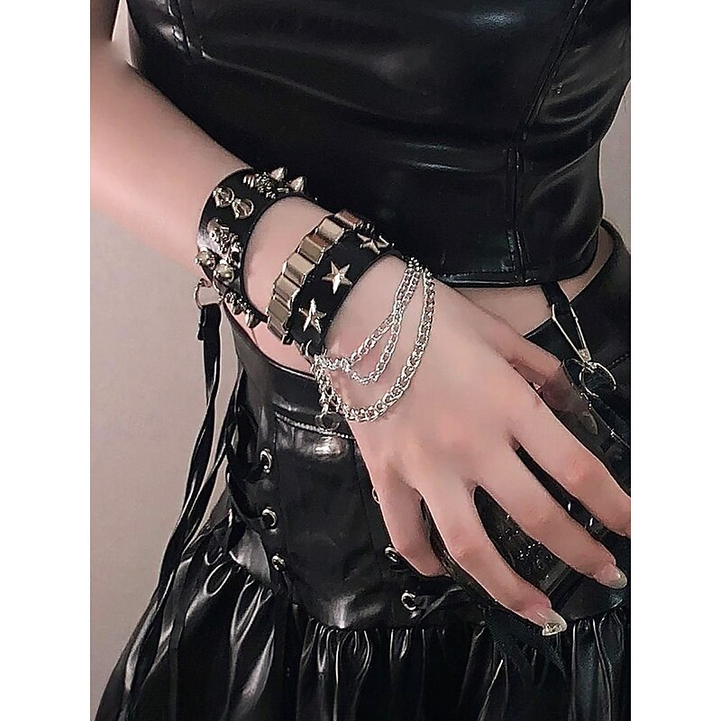 Unisex Halloween Punk Skull Studded Faux Leather Bracelet with Chains – Adjustable Gothic Wristband for Costume Party, Cosplay and Rock Concerts2