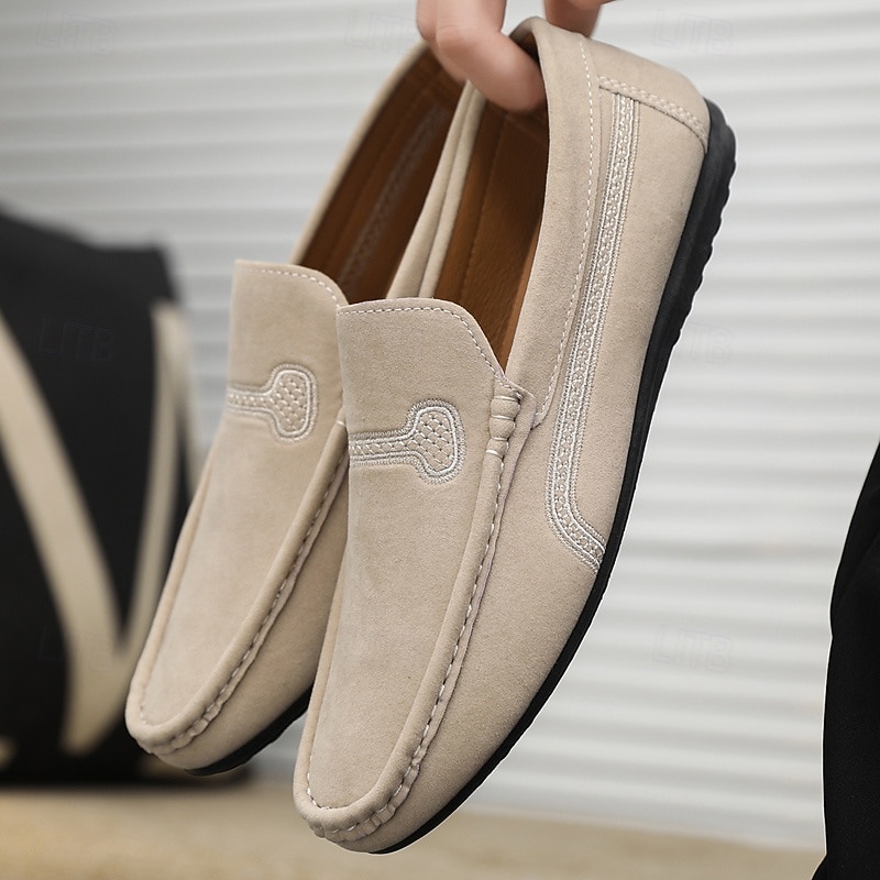 Red Slip-On Loafers for Men – Comfortable Casual Shoes with Minimalist Design, Perfect for Everyday Wear and Relaxed Occasions4