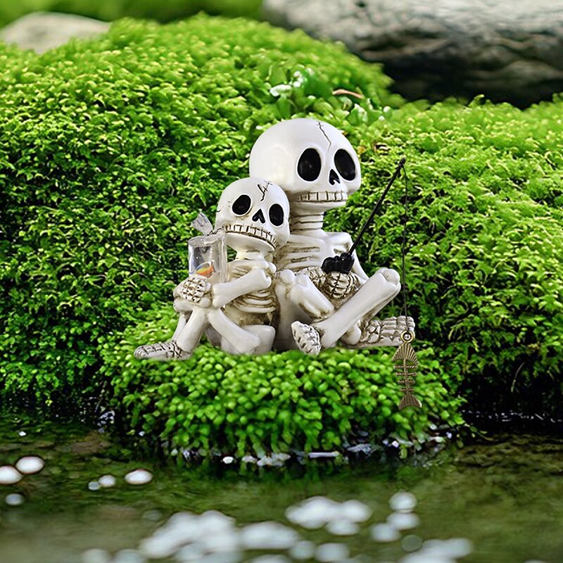 Halloween Resin Skeleton Father and Son Fishing Figurine, Spooky Outdoor Yard Planter Pond Balcony Pavilion Decoration, Halloween Garden Ornament2