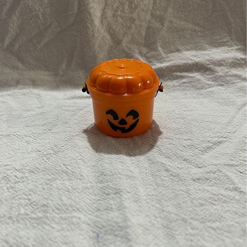 1pc Halloween Spooky Mini Boo Bucket Figurine, 3D Printed Nostalgia Pumpkin Candy Bucket, Retro Trick or Treat Gift Box Decoration4