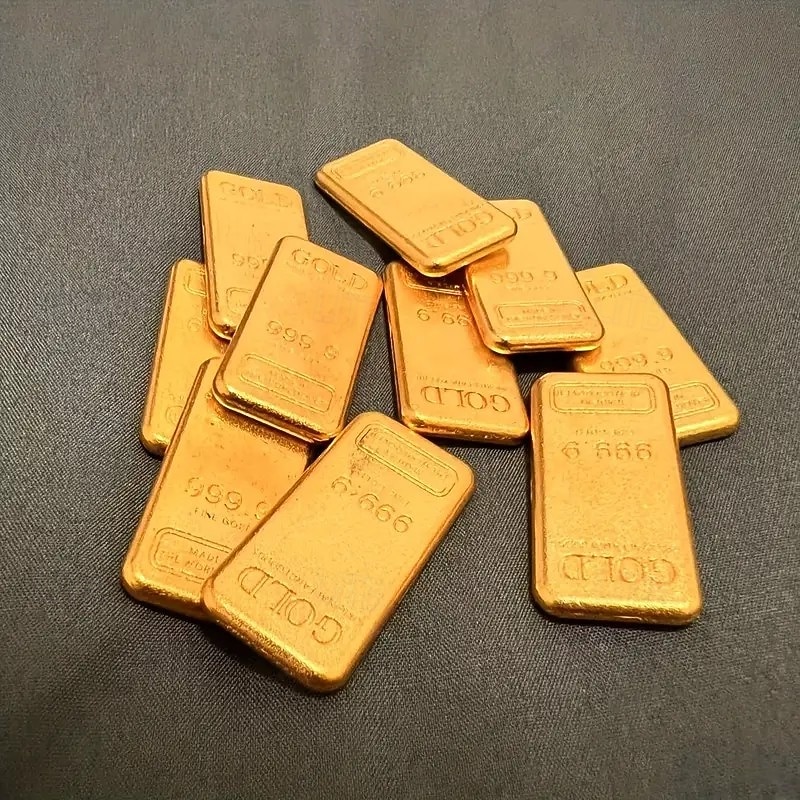 10pcs Gold Bar Replica Ornaments, Solid Metal Mini Gold Ingots for Home Decor, Wealth Symbol Decorations, Ideal Gift for New Year, Christmas, Valentine's Day & Party Favors2