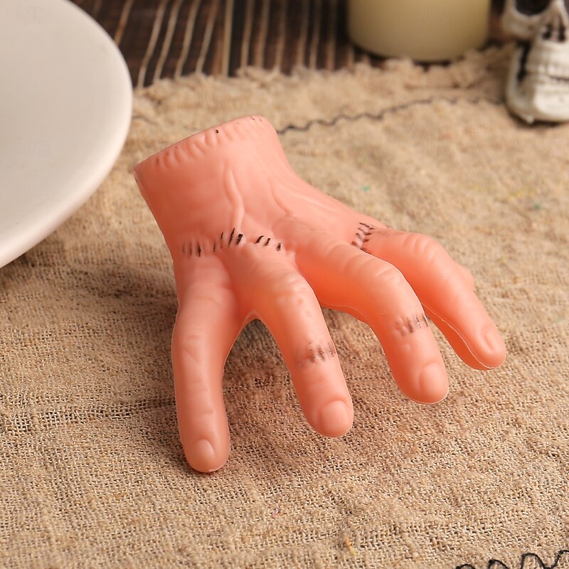 Halloween Hair Clip with Severed Hand Design, Scary Party Headwear Accessory, Prank Prop Hairpin for Costume and Decoration2