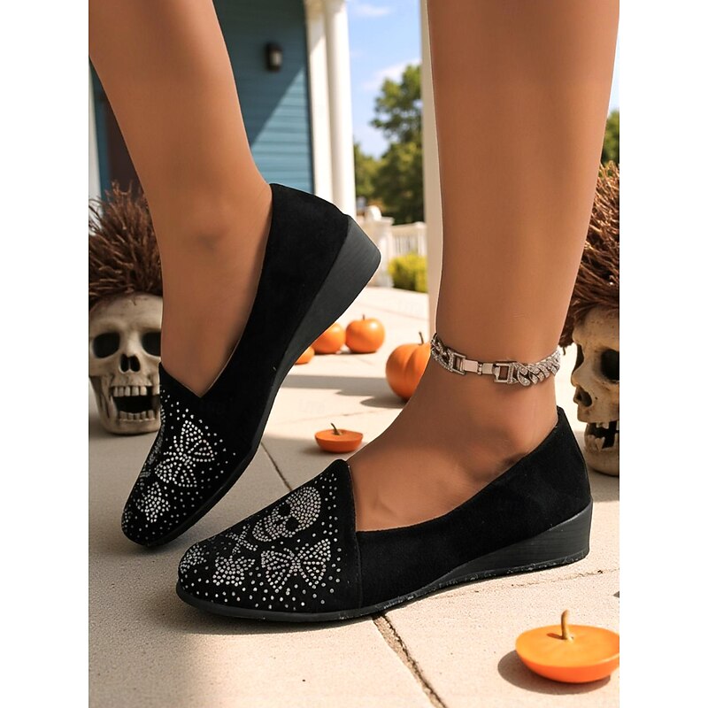 Women's Black Suede Skull Loafers – Rhinestone Embellished Gothic Slip-On Flats, Punk Rock Style Comfortable Shoes for Halloween Parties, Concerts, and Casual Outings