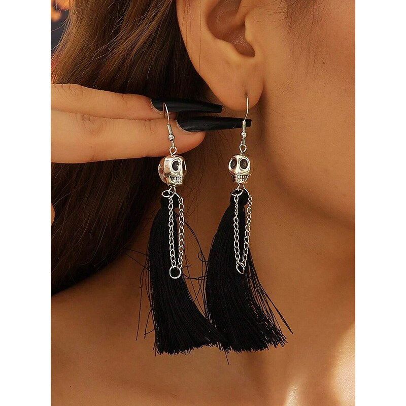 Women's Skull Tassel Drop Earrings – Gothic Dangle Chain Skeleton Jewelry for Halloween Costume Parties and Spooky Night Out2