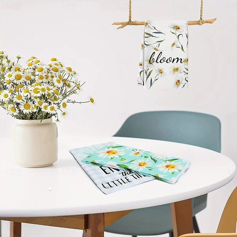 6PCS Daisy Pattern Kitchen Towels Set, Ultra Soft Microfiber Dishcloths for Cooking and Baking, Machine Washable, Floral Tea Towels for Christmas and Seasonal Home Decor2