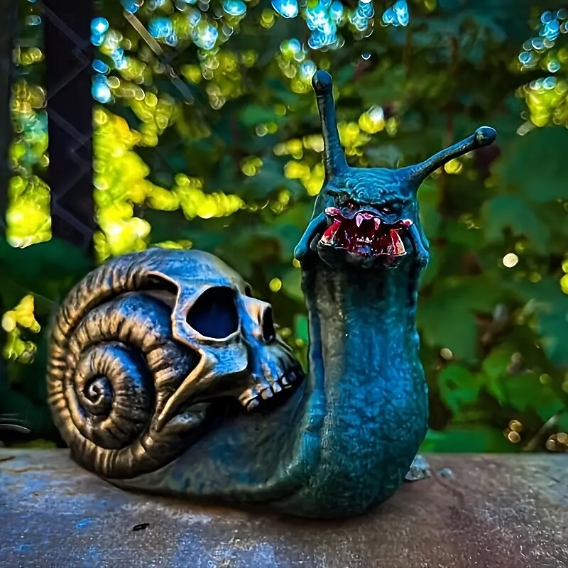 Halloween Highlight Unique Snail Skull Decor - Gothic Halloween Resin Ornament No Power Needed Perfect for Indoor & Outdoor Spaces