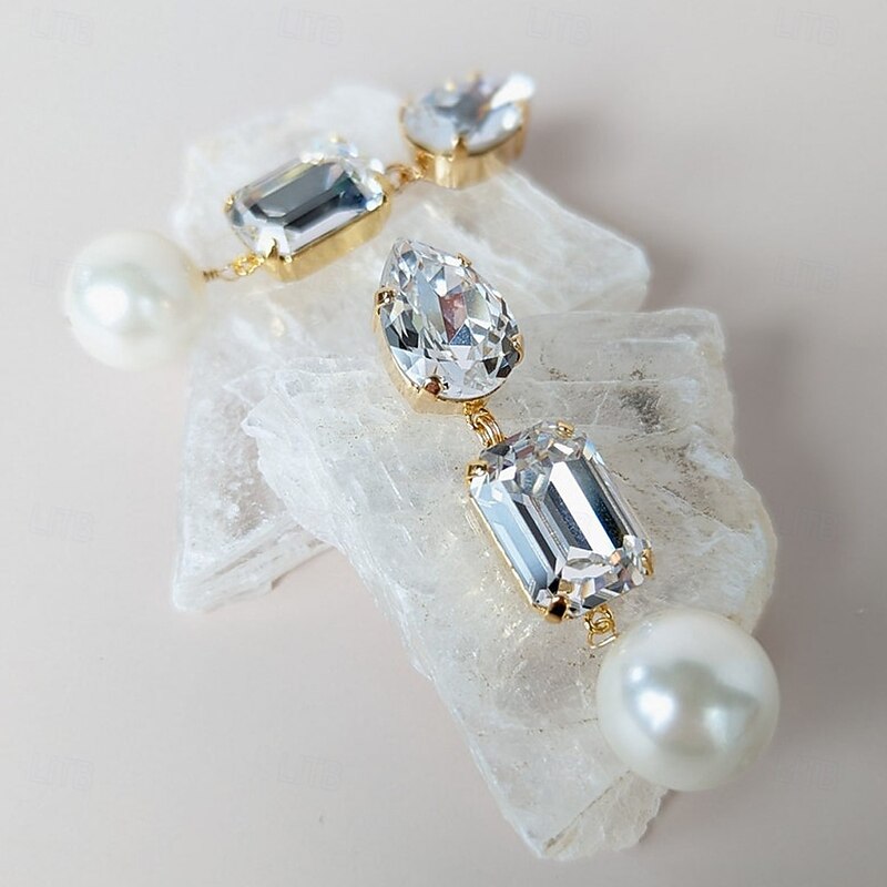 Women's Stud Earrings Geometrical Drop Precious Elegant Fashion Simple Imitation Pearl Imitation Diamond Earrings Jewelry Silver / Gold For Wedding Party Work Daily 1 Pair4