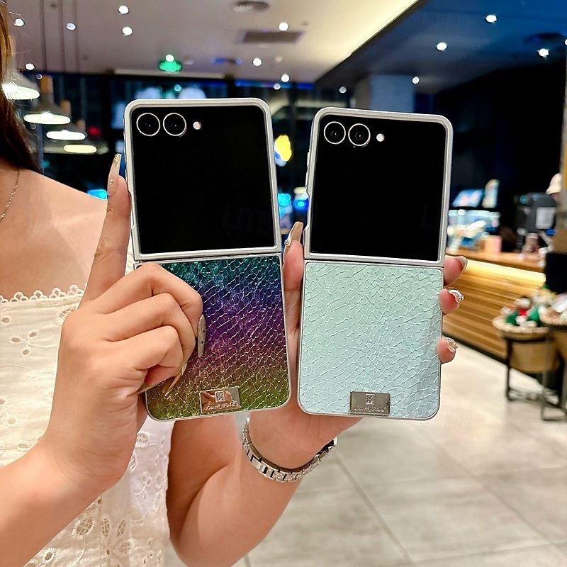 Phone Case For Samsung Galaxy Z Flip 7 Z Flip 6 Z Flip 5 Z Flip 4 Z Flip 3 Back Cover Shockproof Color Gradient4